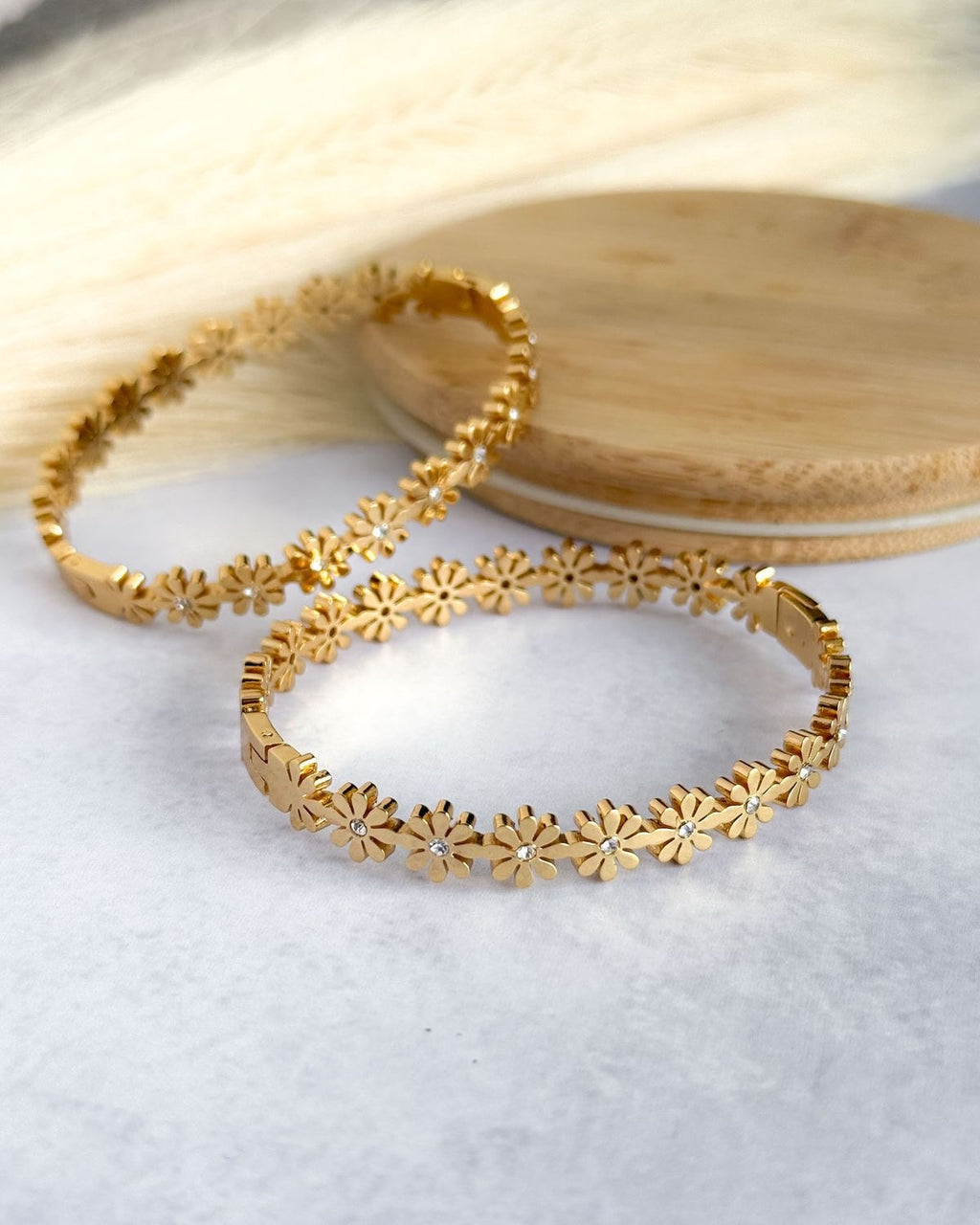 Daisy Bloom Kada