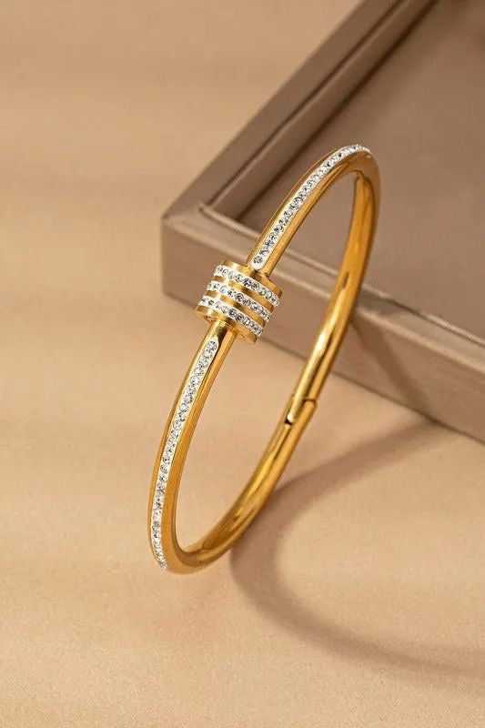 Crystal Nail Bangle – Gold & Diamond-Set Kada