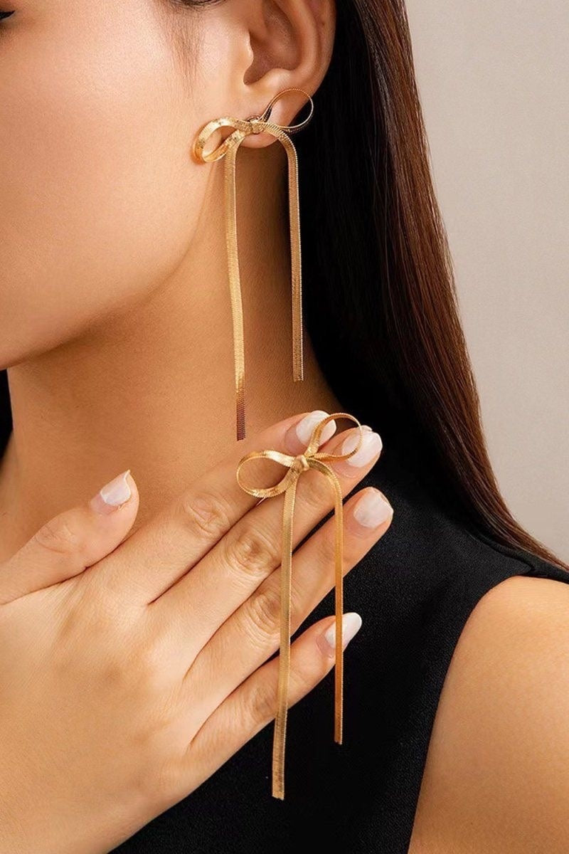 Ribbon Grace Earring